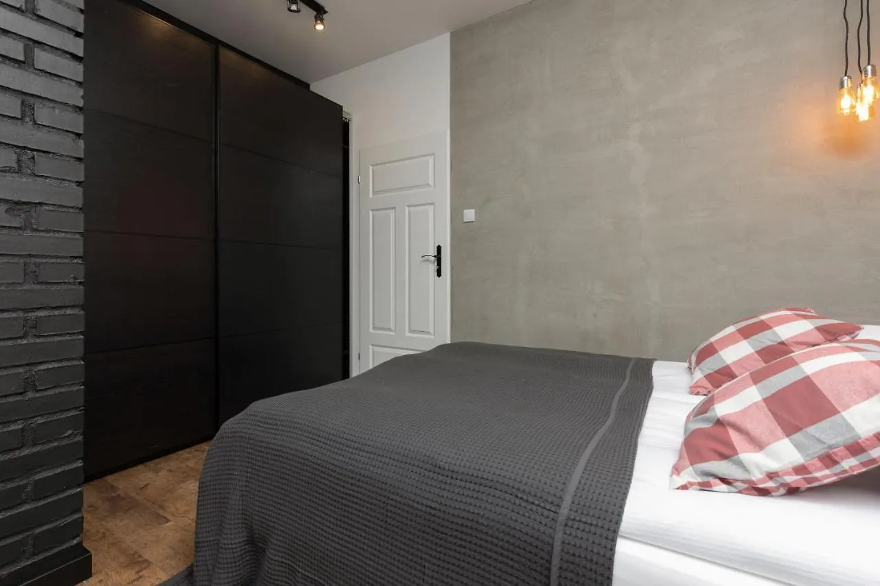 Stylish & Trendy 1 Bedroom Apartment Wola With Parking By Renters Warszawa 0*,