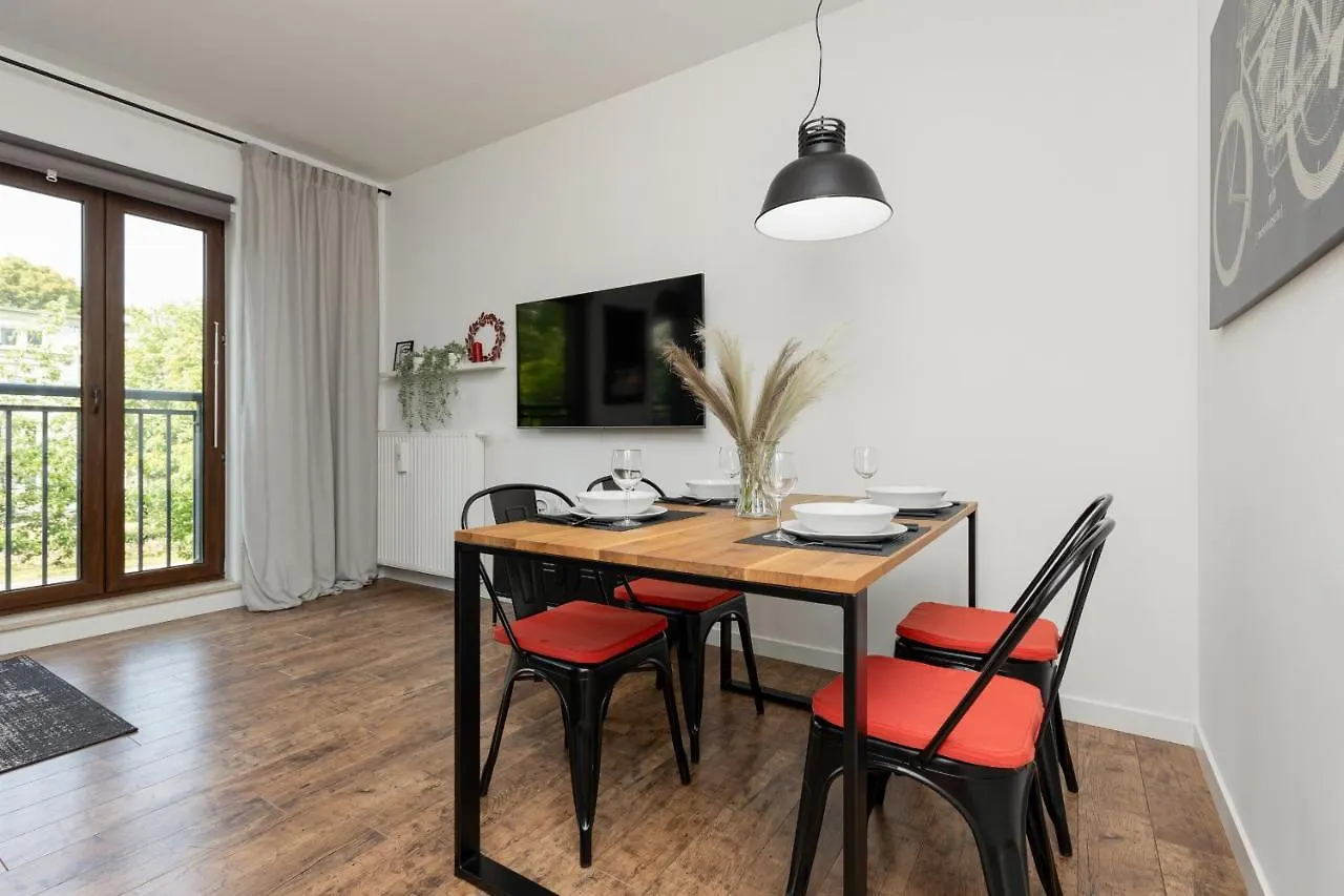 Stylish & Trendy 1 Bedroom Apartment Wola With Parking By Renters Warszawa 0*,  Polska